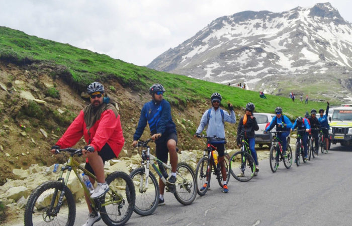 manali leh cycling